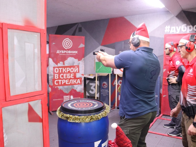 Тематический предновогодний клубный матч «Огни Востока»