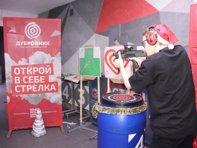 Тематический предновогодний клубный матч «Огни Востока»